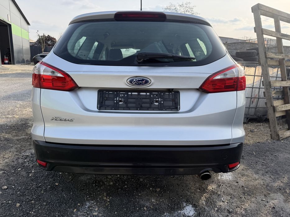 Ford Focus MK3 kombi klapa bagażnika OB 0B