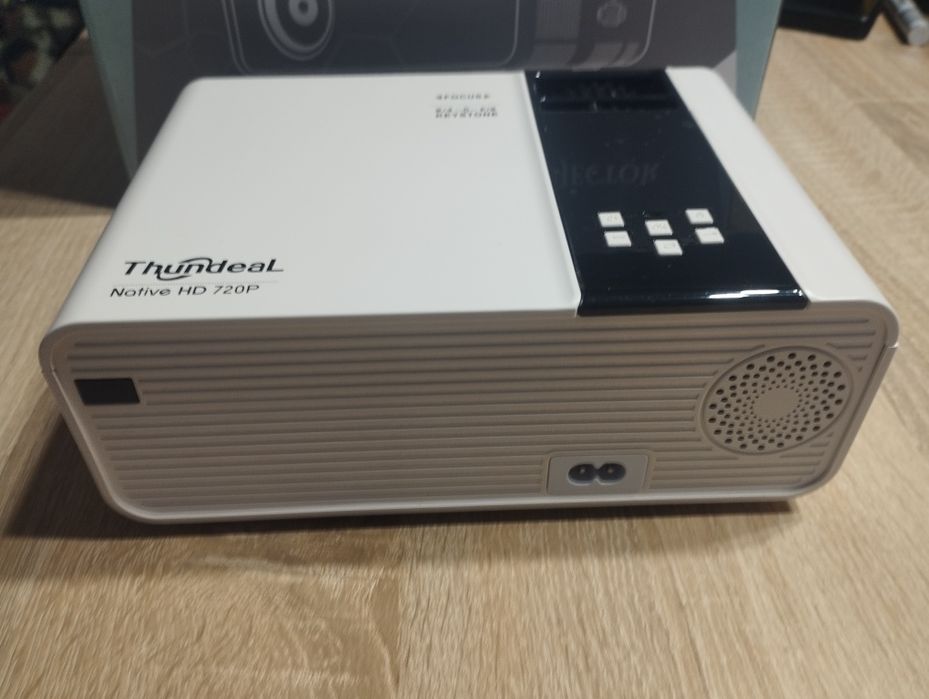 Projektor Thundeal TD90 W HD rzutnik