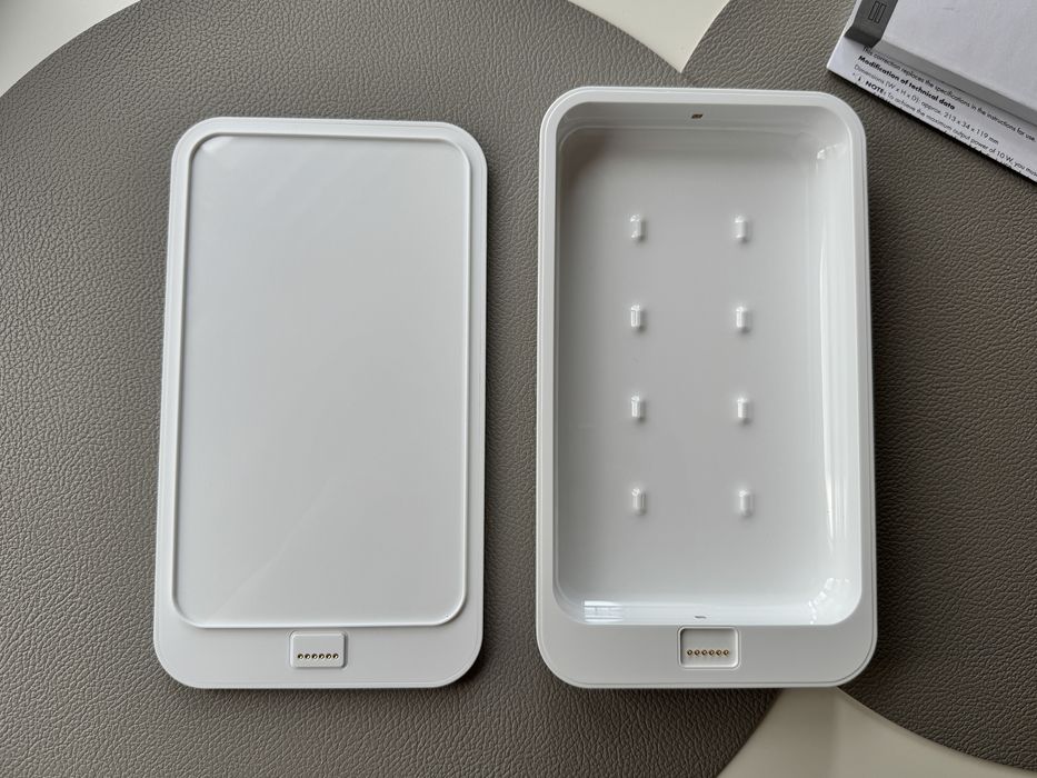 Ładowarka indukcyjna i sterylizator UV 2w1
