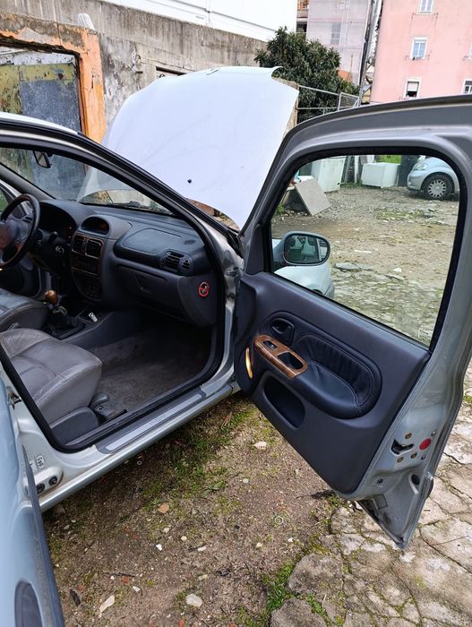 Clio II Break 1.6 8V (90 cv)