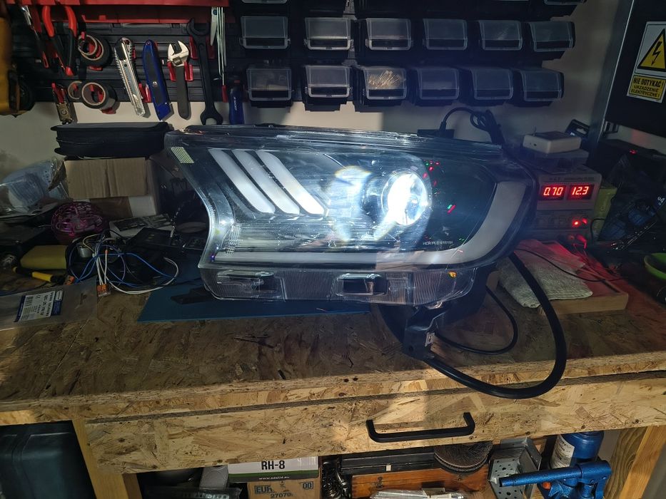 Lampy LED Przednie Mustang Style Ford Ranger 2015-23