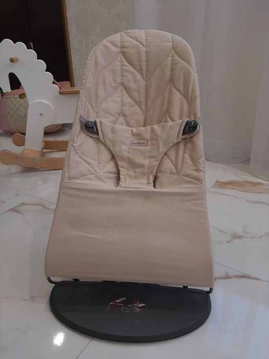 Шезлонг дитячий BabyBjorn
