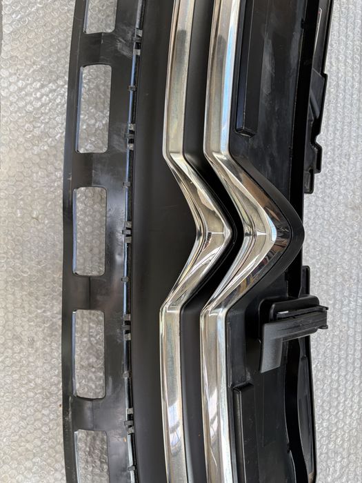 Citroen c3 III atrapa grill komplet