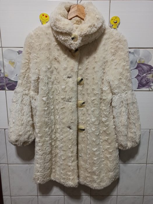 Шикарна шубка з еко хутра.