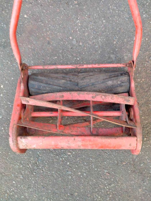 Газонокосилка механическая из СССР ручная можно для фитнеса