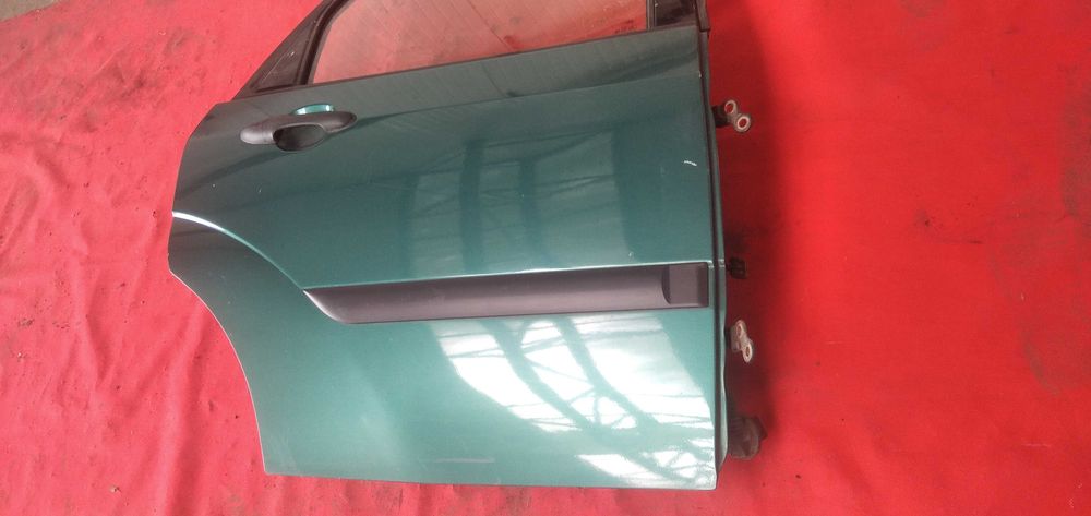 drzwi tylne kombi Focus 02R