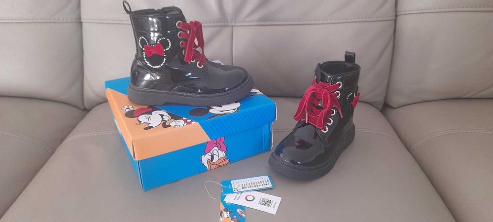 Kozaki lakierki trzewiki ocieplane dziewczynki Myszka Minnie rozm. 31