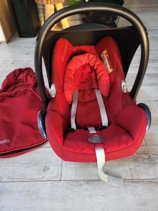 Wózek : gondola,spacerówka,fotelik +baza izofix