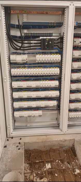 Instalacje elektryczne Elektryk prowiorki budowlane przyłącza