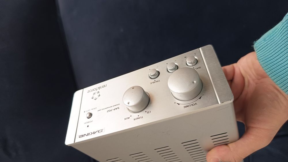 Mini  wzmacniacz kompaktowy 20w Renkforce poręczny 3 wejscia rca