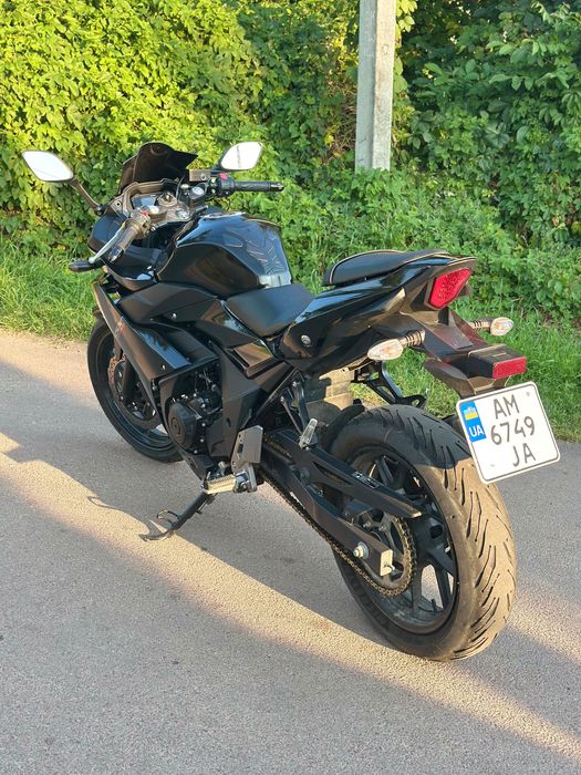 Мотоцикл Suzuki gsx250r