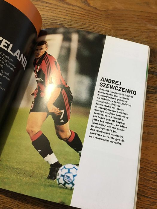 Książka "Piłka nożna dla młodych zawodników" Ted Buxton