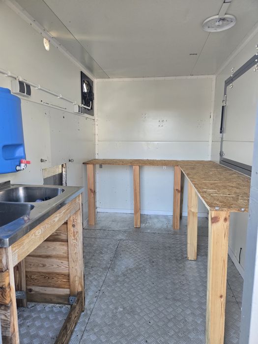 Przyczepa gastronomiczna 3m x 2m