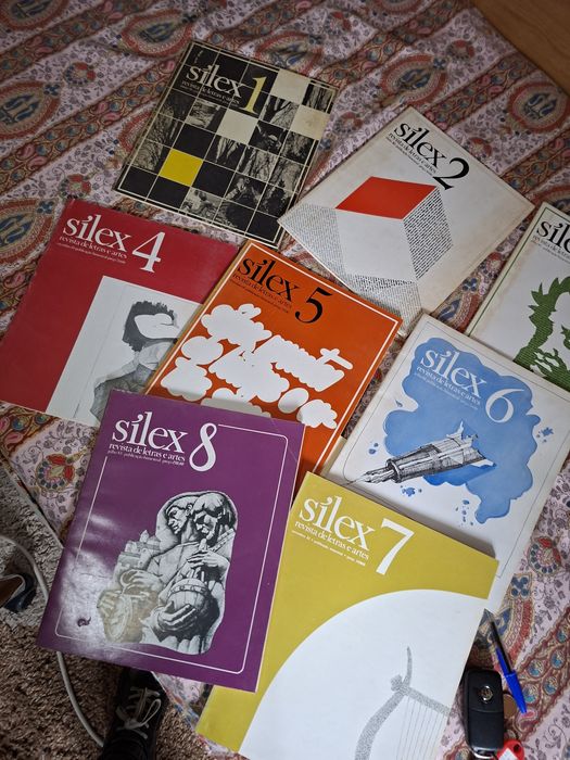 Oito números da antiga revista literária Silex