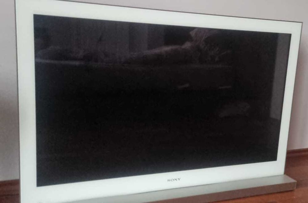Telewizor Sony Bravia uszkodzony