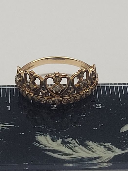 Золота каблучка 585 проби.