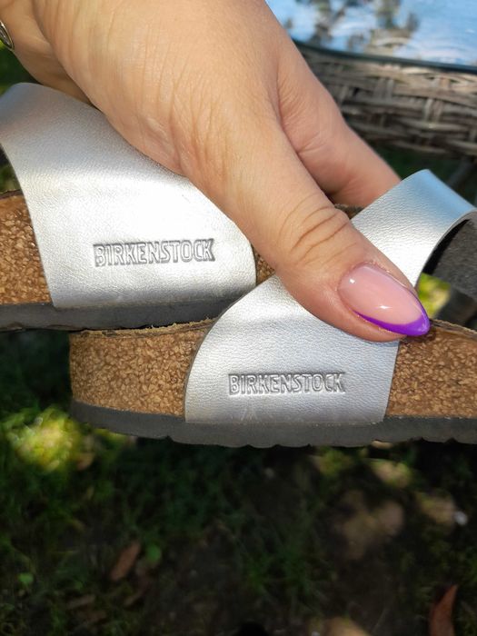 Birkenstock klapki srebrne 32 33 dziewczynka Japonki