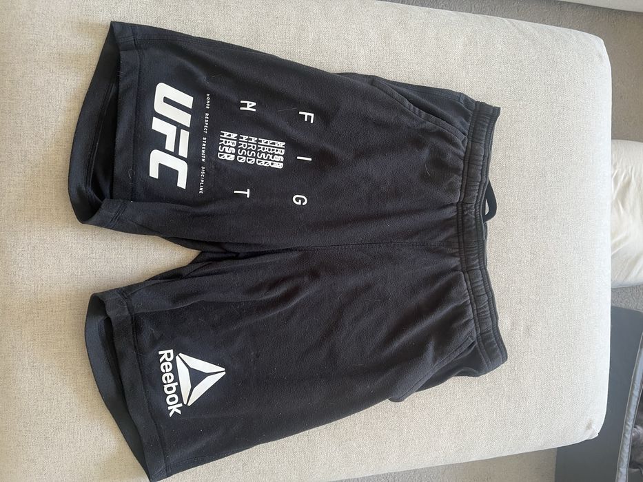 Calções UFC x Reebok (Tamanho M) – Originais