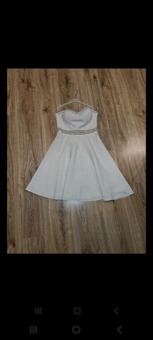 Sukienka z cyrkoniami