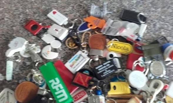 Vendo coleccao diversa de diversos porta chaves 20€