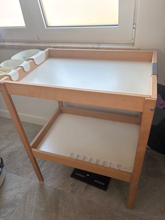 Trocador Ikea de bebé
