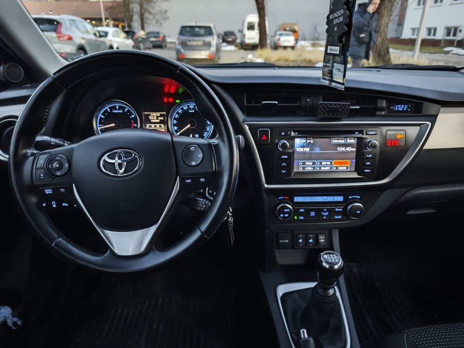 Auris II LPG 85 tyś