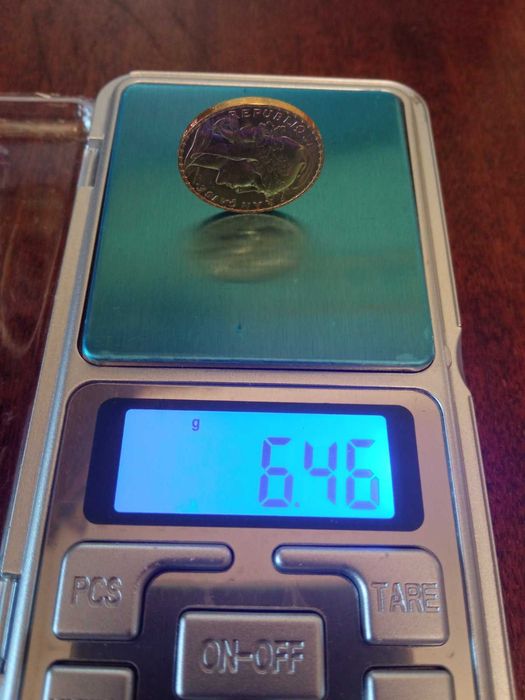 Продам золоті монети