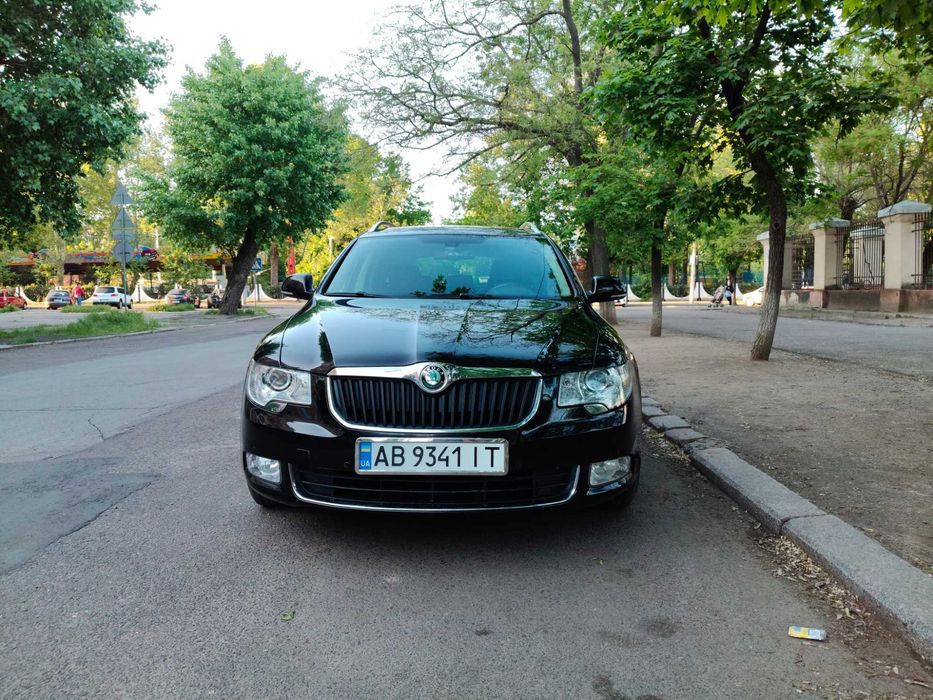 продаю  skoda superb в максимальній комплектації