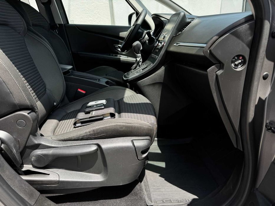 Renault Grand Scenic 1.5 dci 7 lugares Caixa Automática
