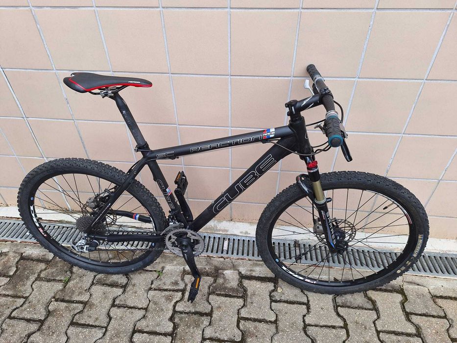 Bicicleta Cube Reaction Race