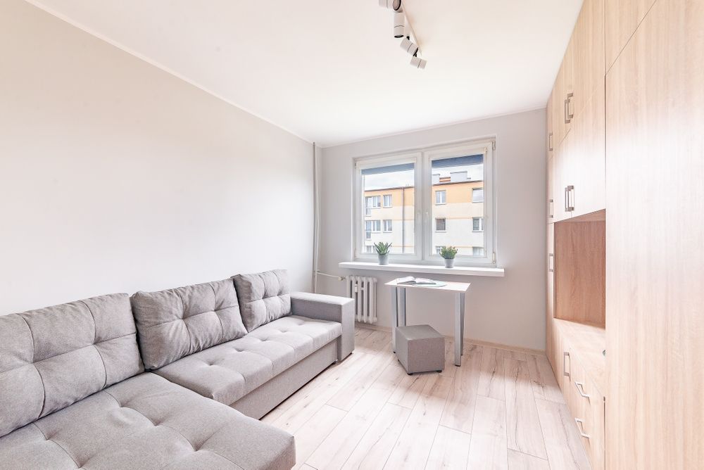 Komfortowa kawalerka 18 m² po generalnym remoncie – Aleksandrów Łódzki