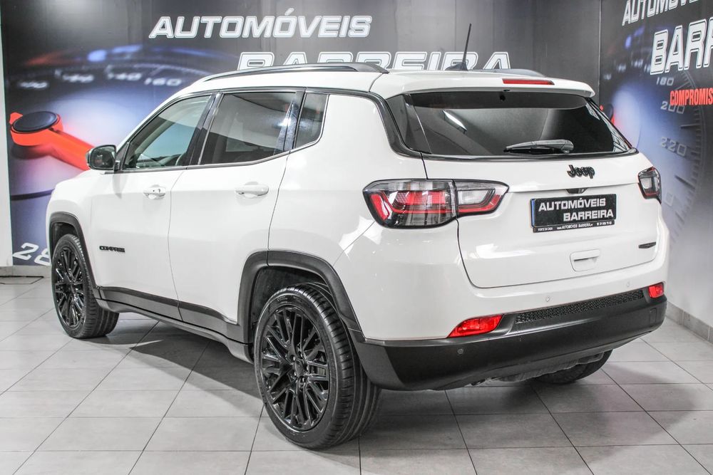 Jeep Compass 1.6 MultiJet Night Eagle