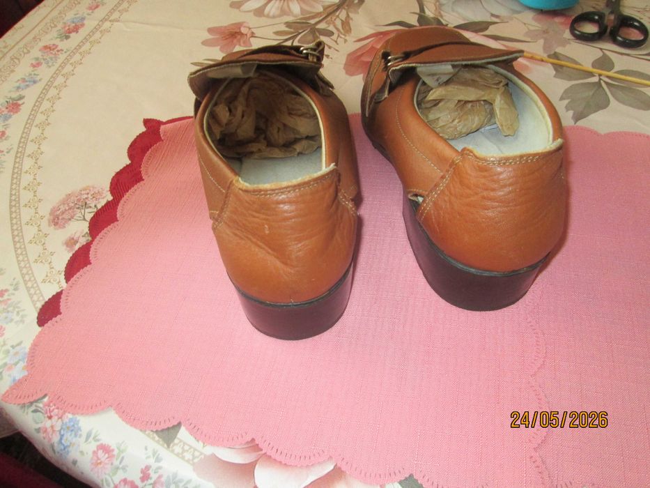 Buty męskie skórzane letnie rozmiar 42  /27,5
