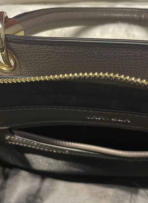 Ciemna beżowa torebka Carvela Kurt Geiger
