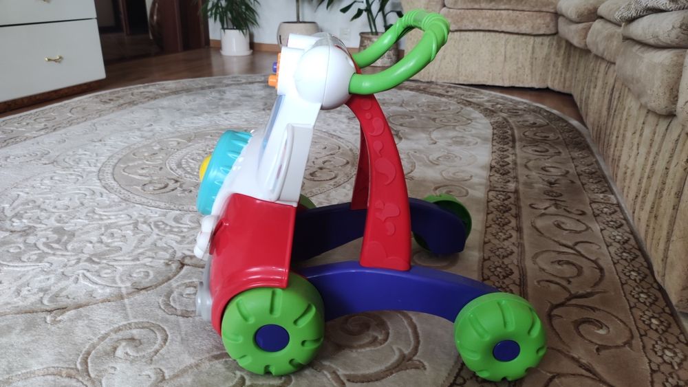 Ходунки- ігровий центр Chicco