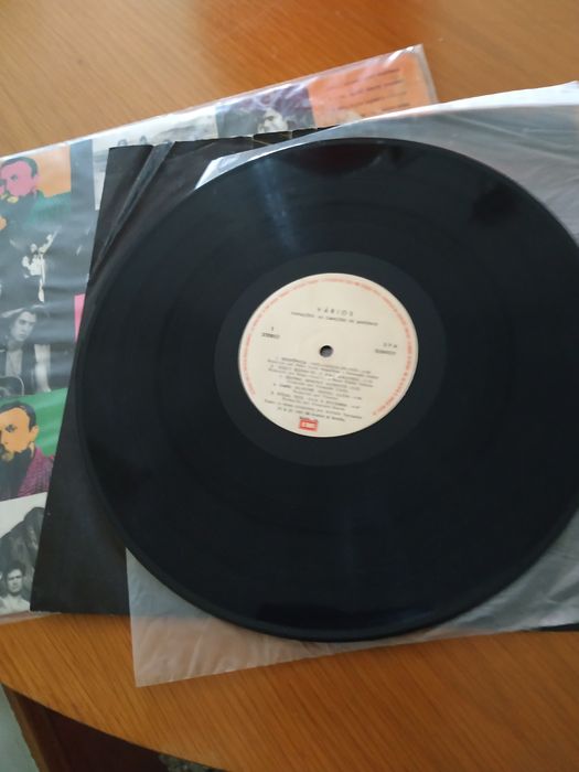 Álbum de vinil de vários. Antônio variações as canções de Antônio.
