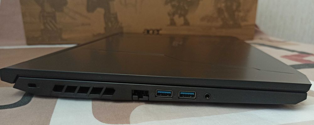 Acer Nitro 5 AN515-45 RTX 3060 Ryzen 5 5600H