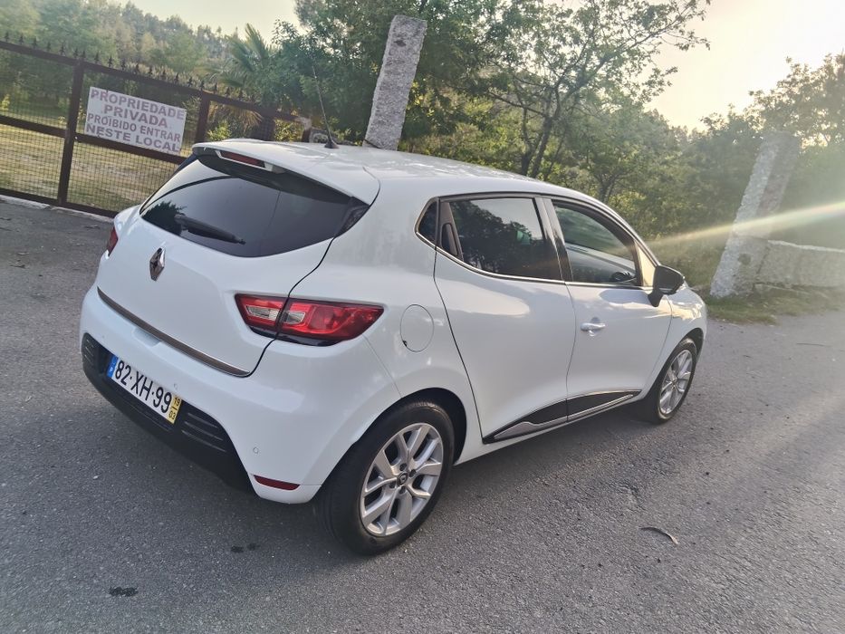 Renault Clio 0.9 TCE limited..só 69 mil km.nacional