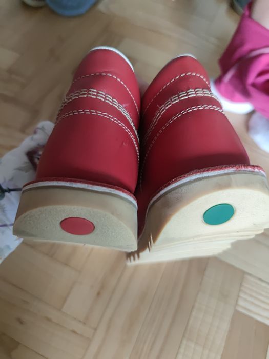 Czerwone buty za kostkę kickers skórzane 38