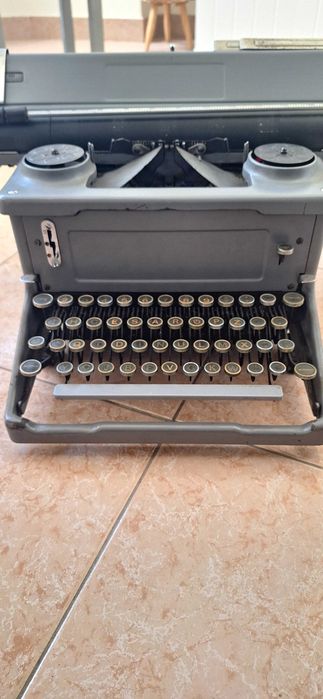Máquina escrever antiga