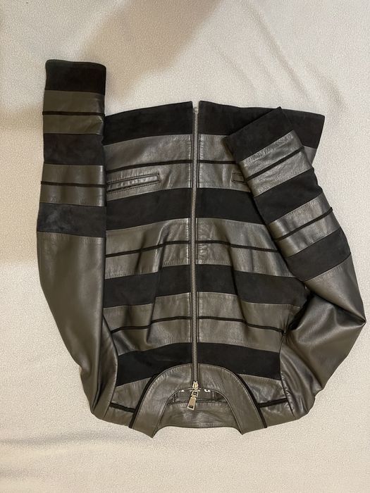 Шкіряна куртка, р. М.