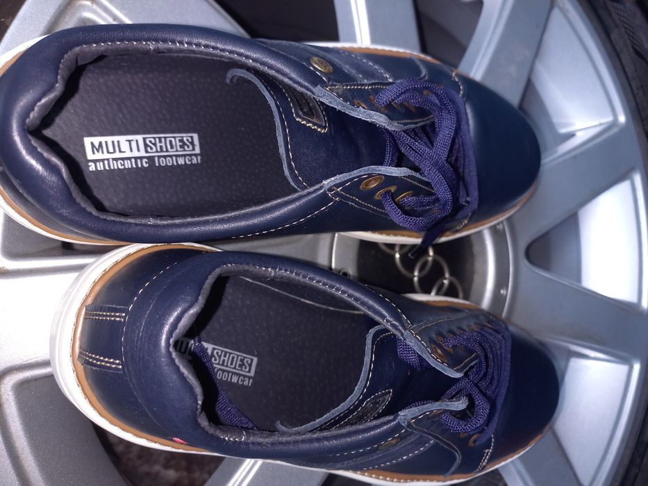 Кожанные мокасины кроссовки новые