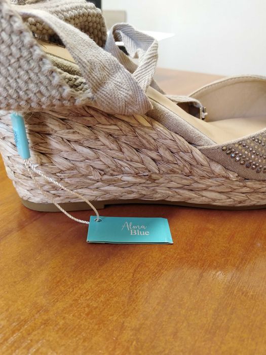 Espadryle na koturnie Alma Blue