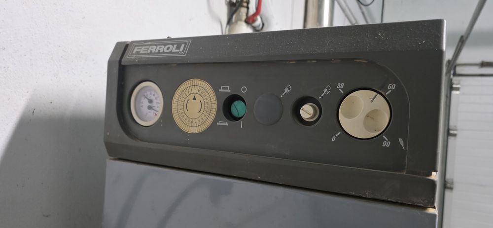 Caldeira Ferroli GN1 03