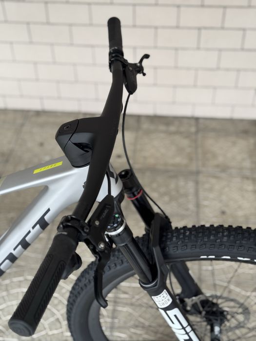 Bicicleta Scott Spark RC WC com Flight Attendant