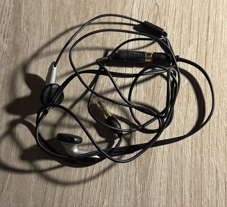 Sony Walkman NW-E99 / Оригінальні навушники / Все працює