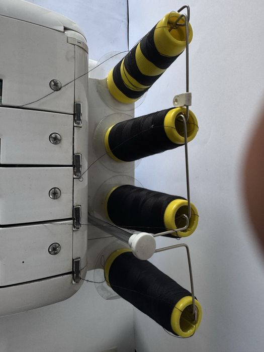 Оверлок Medion MD 16600. Німечина