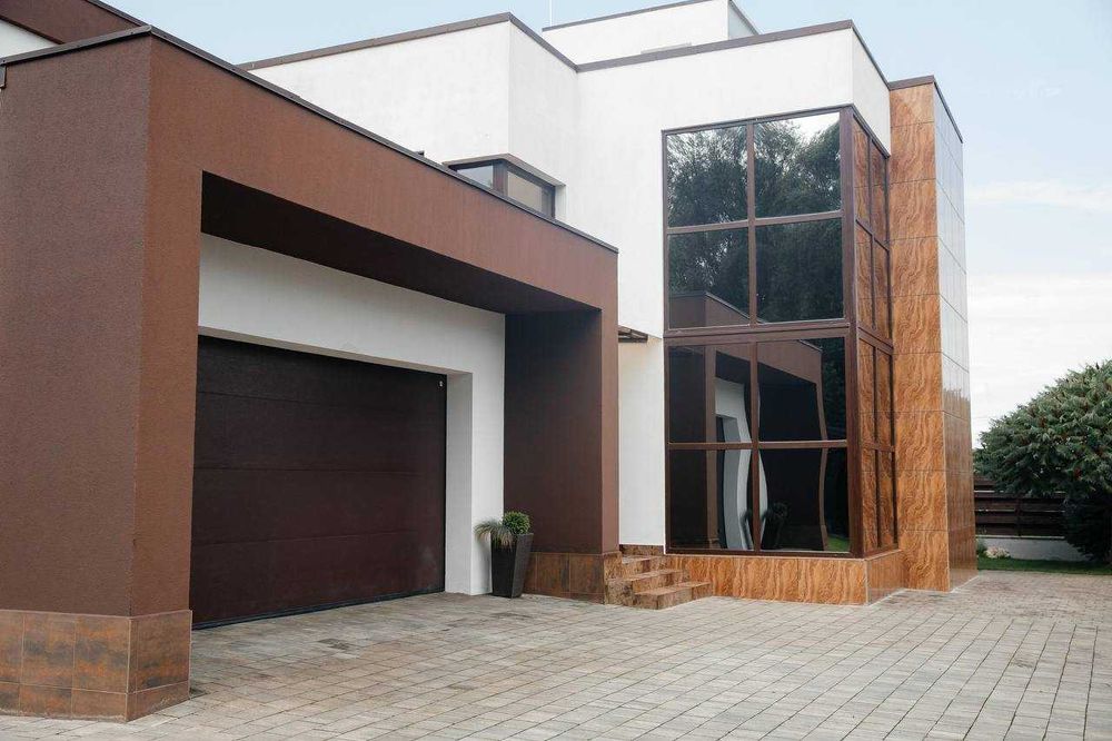 Продаєтсья преміум high-tech будинок з власним бункером/Заходь і живи