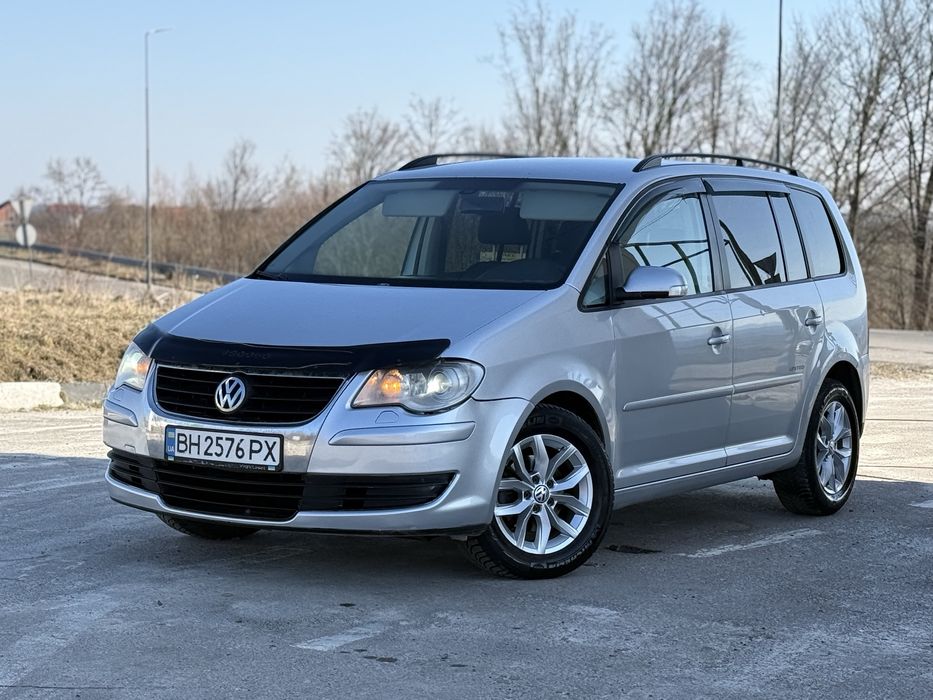 Volkswagen Tuaran 2009р 2.0 АКПП