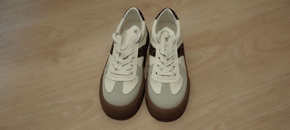 Кеди, нові, зручні, стильні